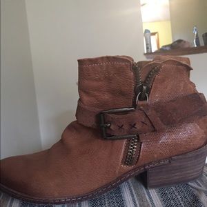 Women’s Dolce Vita Leather Boots
